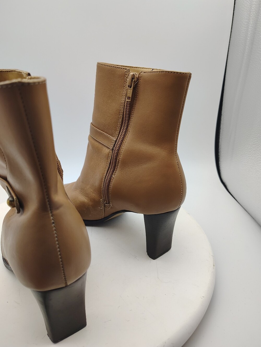 Women's Leather Tan Ankle Boot with Mid Heel Size 7.5 - Picture 11 of 15